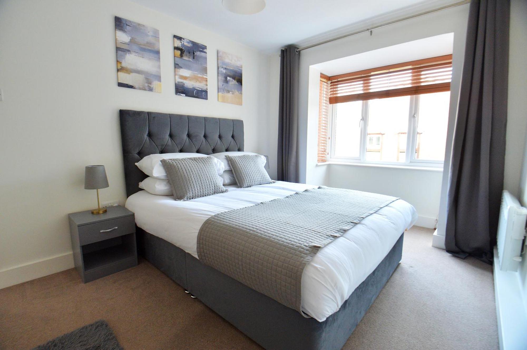 Stylish 2Br Flat - 2 Free Parking Spaces - Near Lgw Airport Crawley (West Sussex) Exterior foto